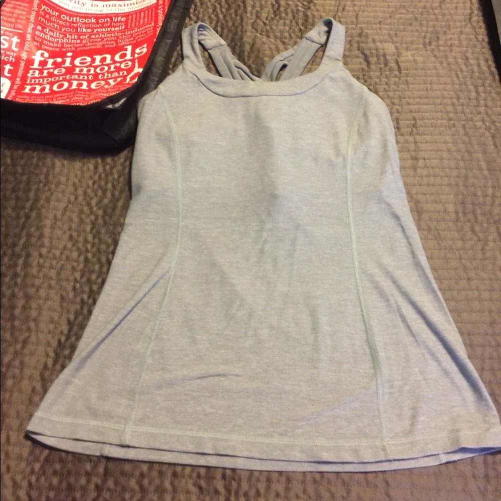 Lululemon Tank w Built in Bra, Size 6